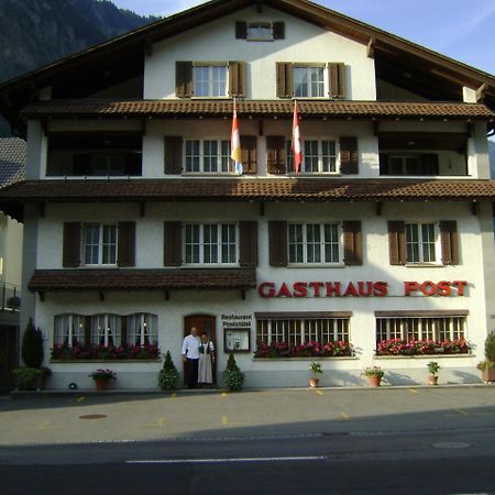 Gasthaus Post Muotathal Екстер'єр фото